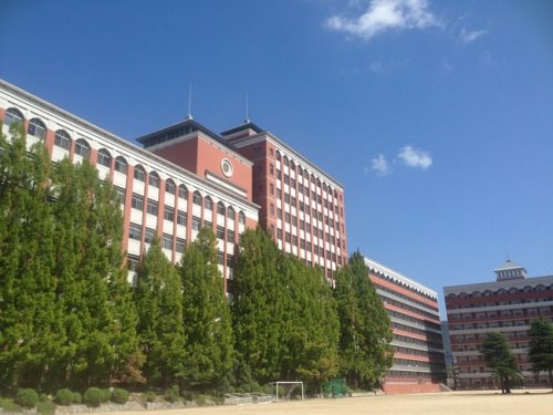 大学へ