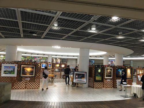 紙屋町シャレオで