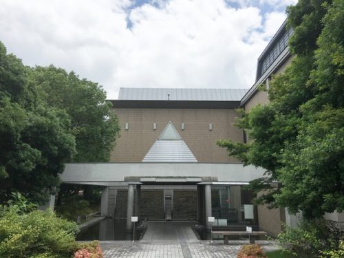 周南市美術博物館